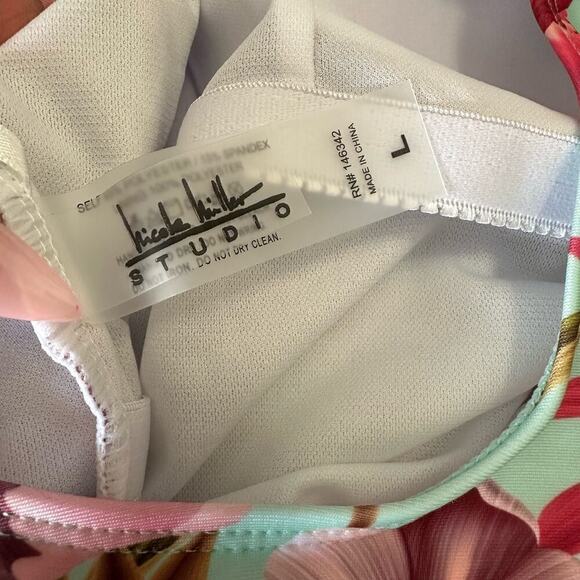 Nicole Miller Leafs Cascade‎ Print One Piece Bathing Suit Women's L NWT Beach - Picture 3 of 7